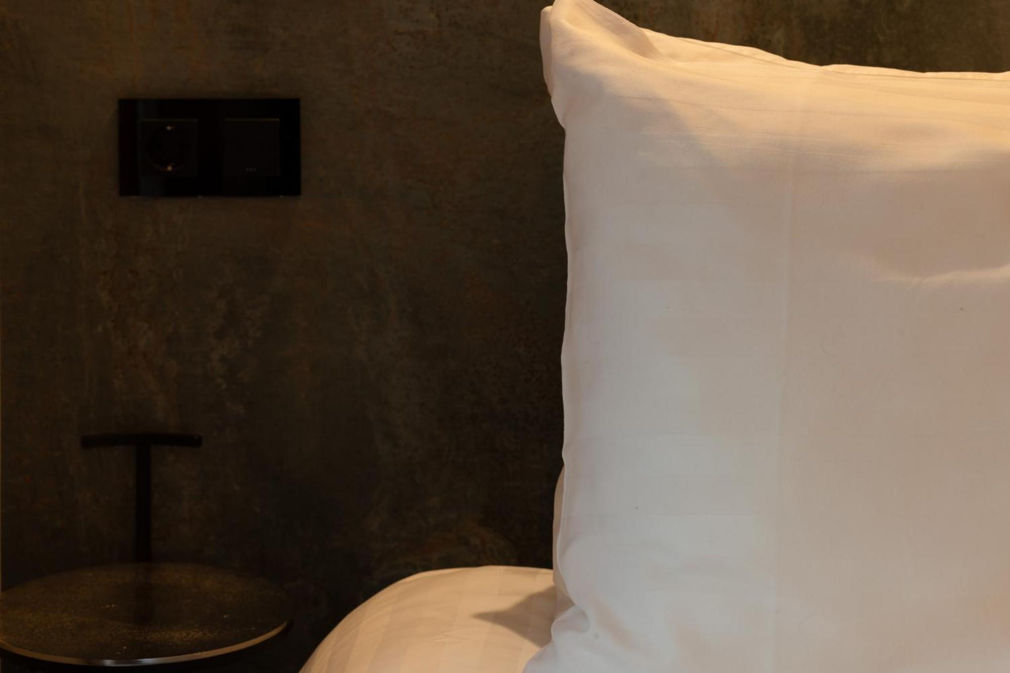 Midtown Hotel Triple アムステルダム エクステリア 写真